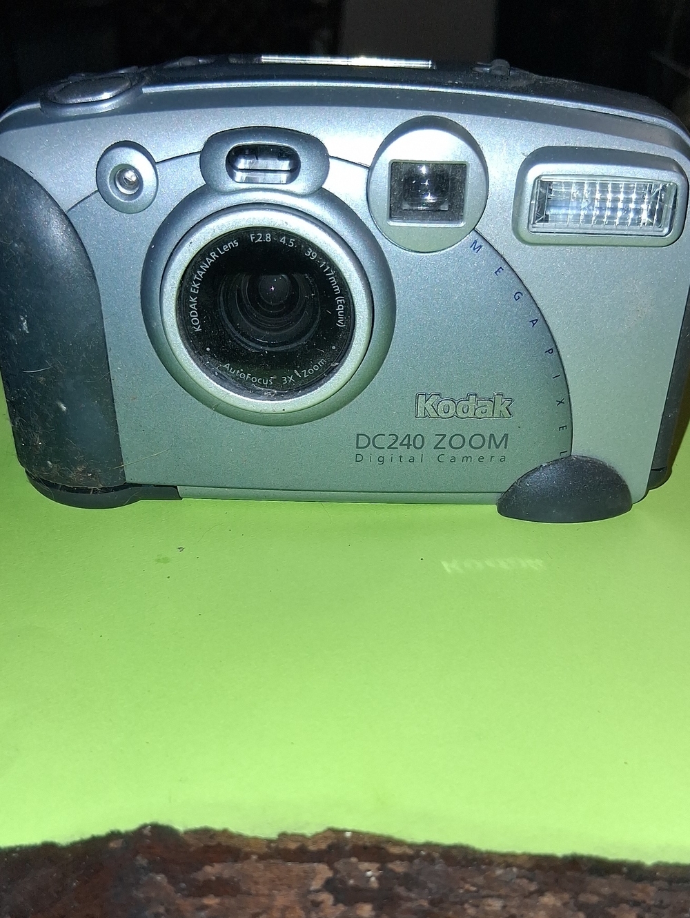 Kodak DC240 Zoom Silver Digital Camera ( SKU AB1)